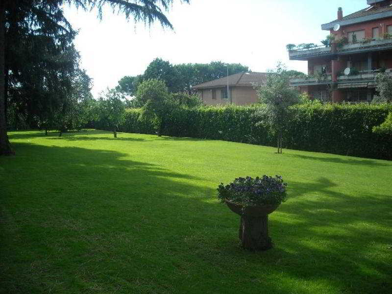 Casa Nostra Signora Hotel Isola Farnese Exterior photo